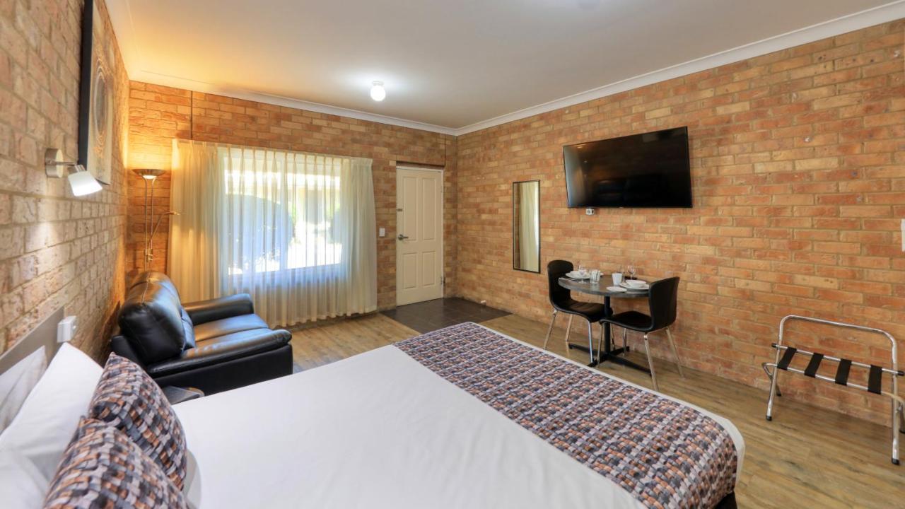 Bridges On Meninya Motel & Apartments Moama Kültér fotó