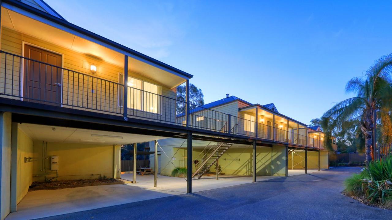 Bridges On Meninya Motel & Apartments Moama Kültér fotó